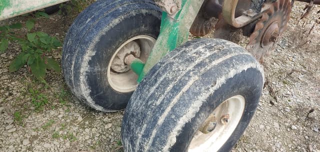 Image of Great Plains 3000TT-30 equipment image 3