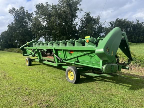 Image of John Deere 1293 equipment image 3