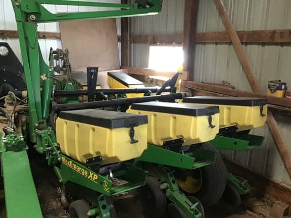 Image of John Deere 1760 equipment image 2