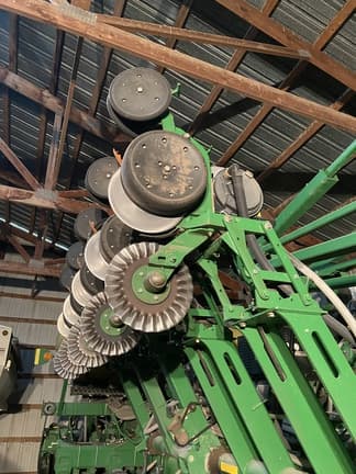 Image of John Deere 1790 equipment image 3