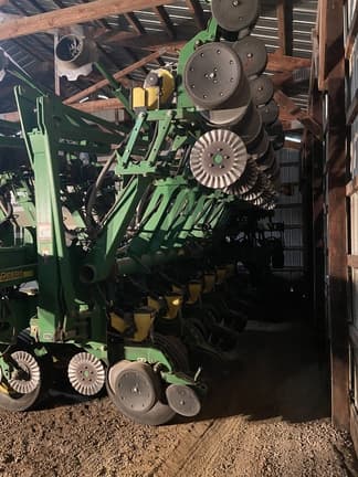 Image of John Deere 1790 equipment image 1