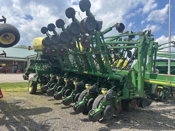 Image of John Deere 1790 Primary image