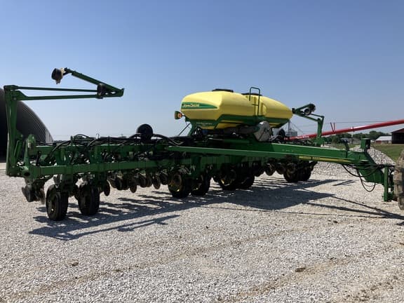 Image of John Deere 1790 Primary image