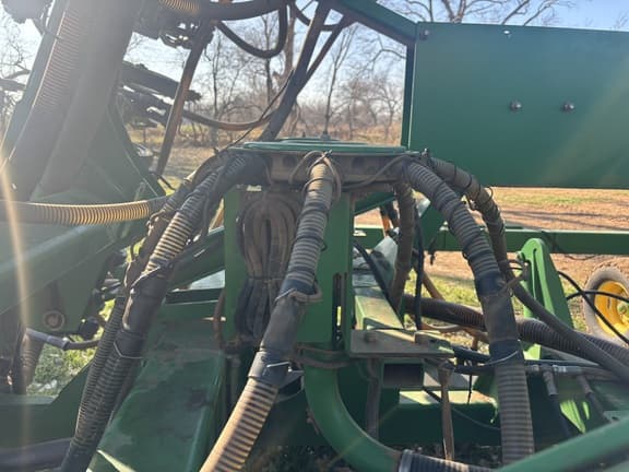 Image of John Deere 1890 equipment image 2