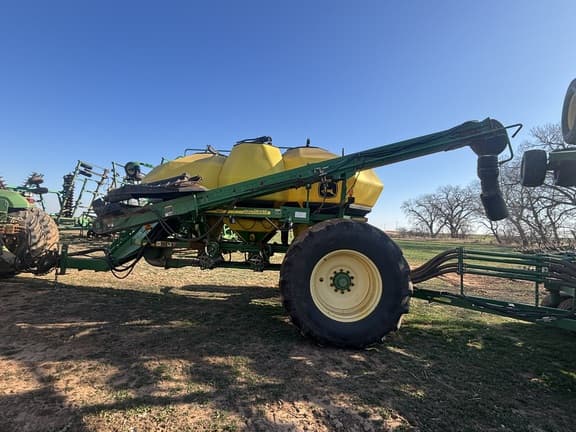 Image of John Deere 1890 equipment image 1