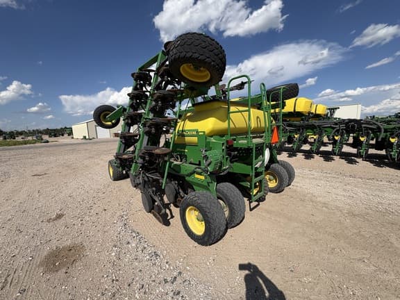 Image of John Deere 1990 equipment image 2
