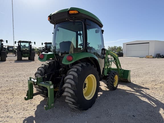 Image of John Deere 3320 equipment image 4