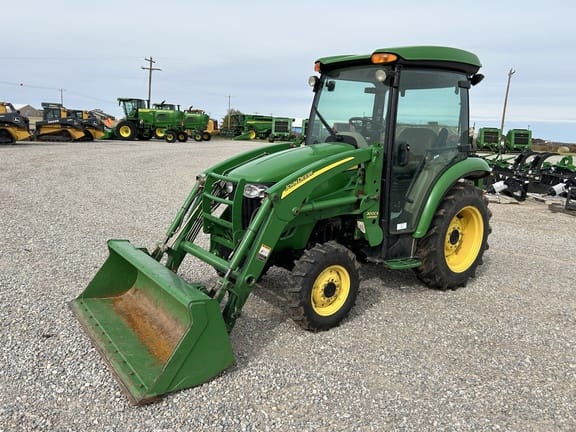 2006 John Deere 3320 Equipment Image0