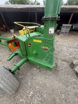 Image of John Deere 3975 equipment image 3