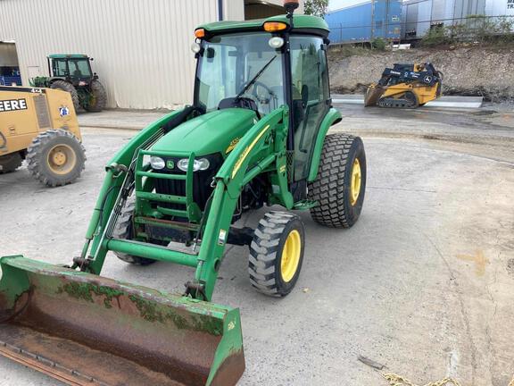 Image of John Deere 4520 equipment image 1