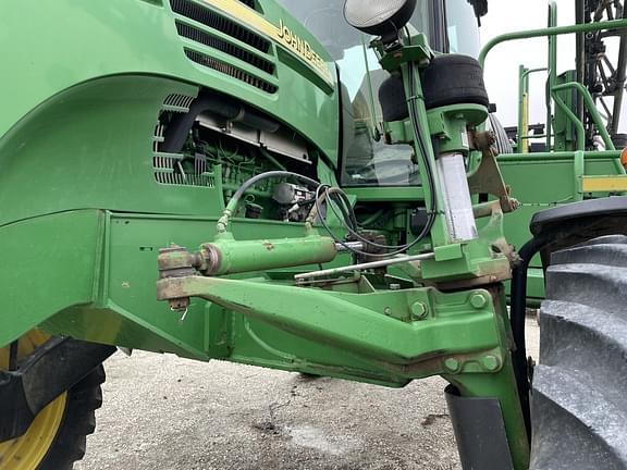 Image of John Deere 4720 equipment image 2