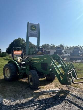 Image of John Deere 5325 equipment image 4