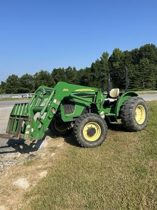 Image of John Deere 5325 equipment image 3