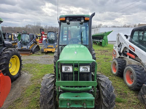 Image of John Deere 5525N equipment image 2