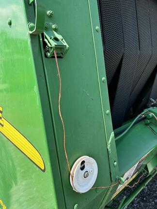 Image of John Deere 557 equipment image 1