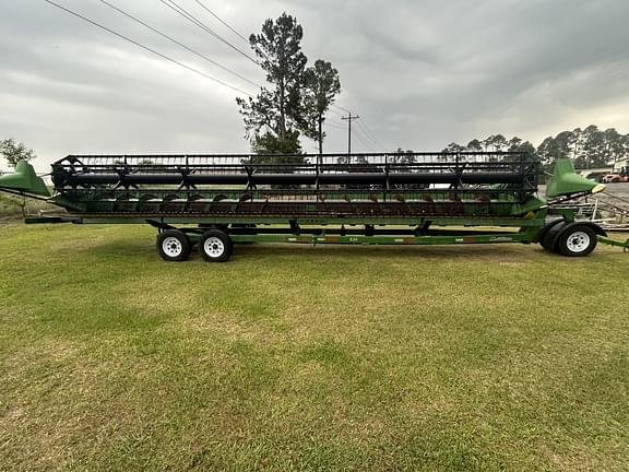 Image of John Deere 635F equipment image 2