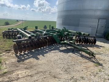 Main image John Deere 637