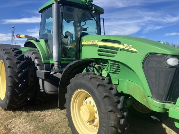 Image of John Deere 7820 equipment image 2