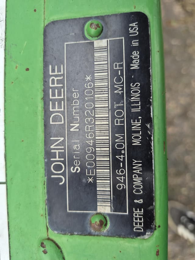 Image of John Deere 946 equipment image 4