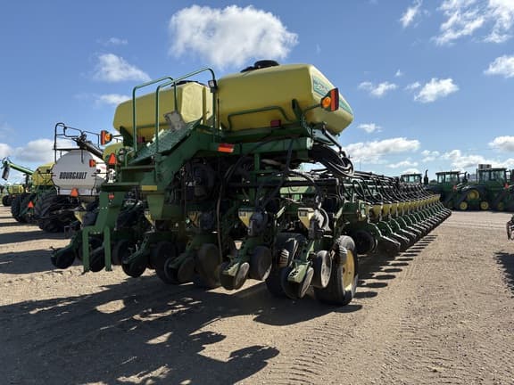 Image of John Deere DB90 equipment image 3