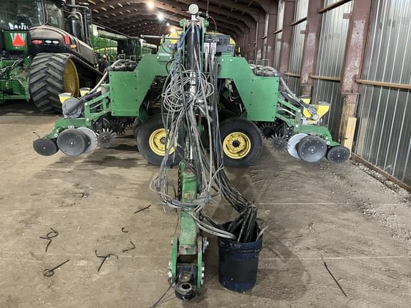 Image of John Deere DB90 equipment image 1