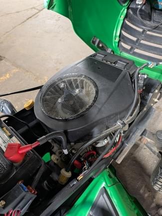 Image of John Deere X300 equipment image 4