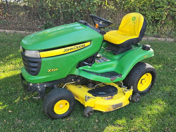 2006 John Deere X324 Equipment Image0