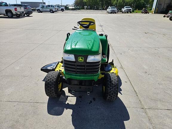 Image of John Deere X700 equipment image 4