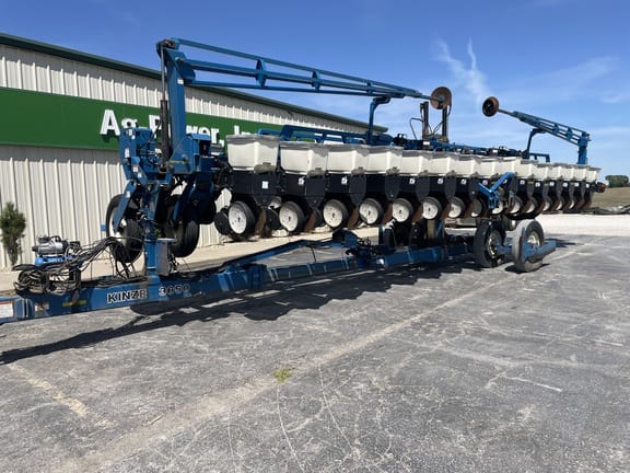 2006 Kinze 3650 Equipment Image0