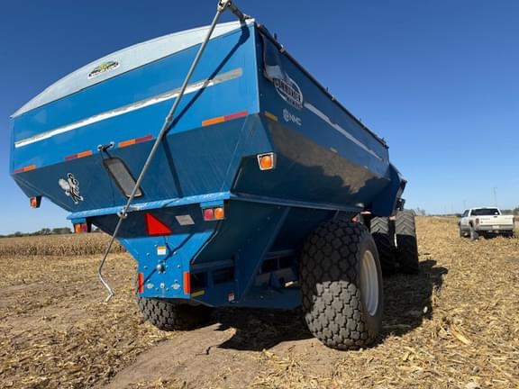 Image of Kinze 850 equipment image 4