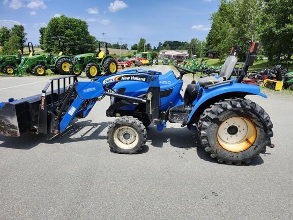 2006 New Holland TC34DA Equipment Image0