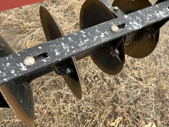 Image of Sunflower 4511-13 equipment image 4