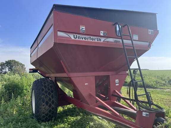 2006 Unverferth 8250 Equipment Image0