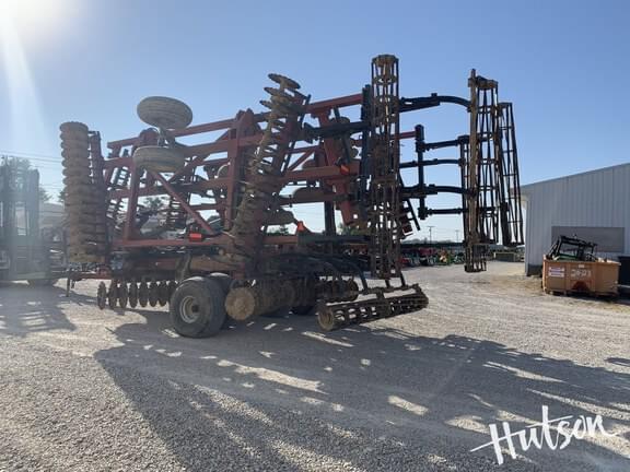 Image of Case IH 330 equipment image 4