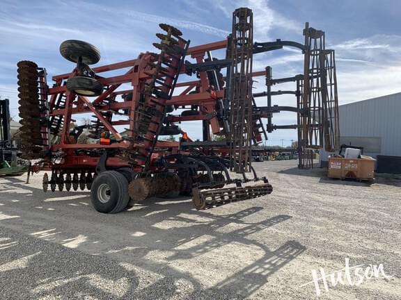 Image of Case IH 330 equipment image 4