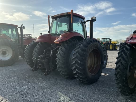 Image of Case IH Magnum 305 equipment image 4