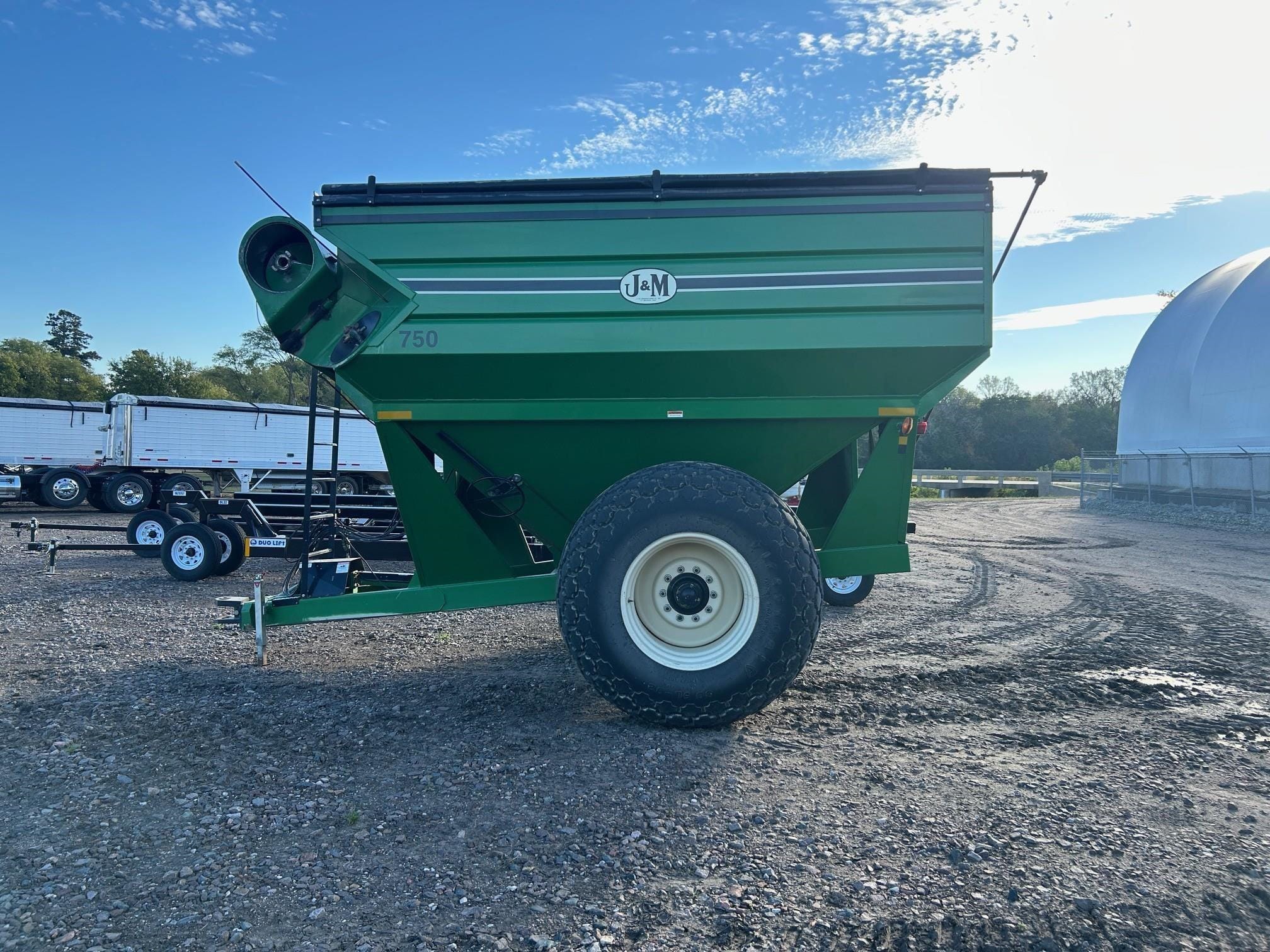 2007 J&M 750-18 Equipment Image0