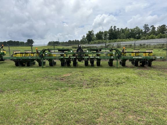 Image of John Deere 1720 Primary image