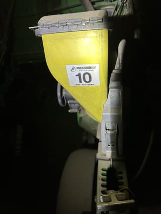 Image of John Deere 1770 equipment image 3