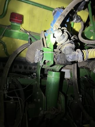 Image of John Deere 1770 equipment image 4
