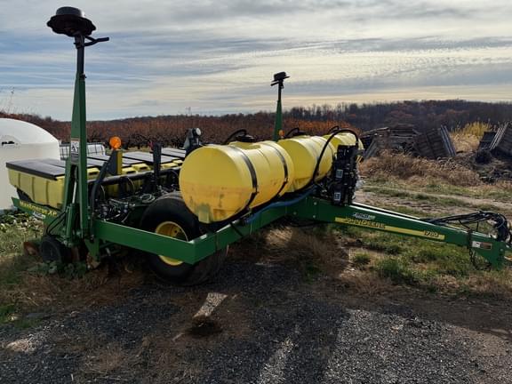 Image of John Deere 1780 equipment image 4