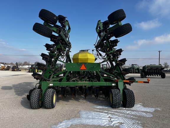 Image of John Deere 1890 equipment image 4