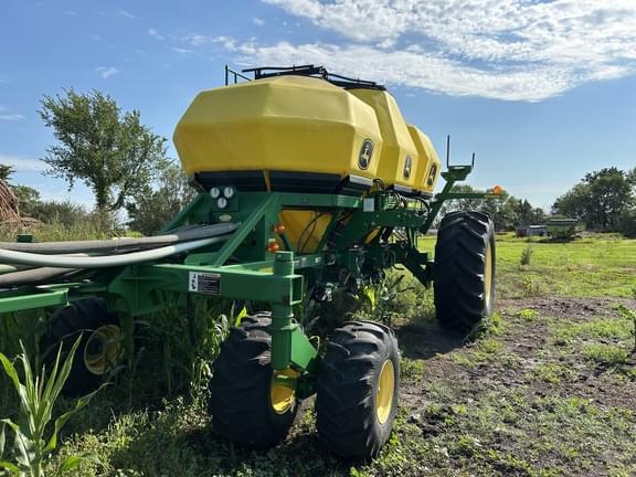 Image of John Deere 1895 equipment image 4