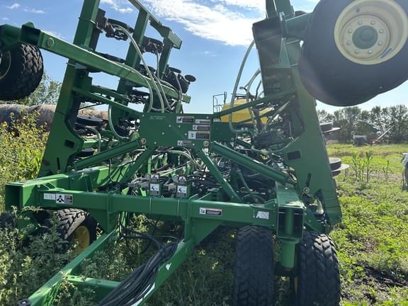 Image of John Deere 1895 equipment image 3