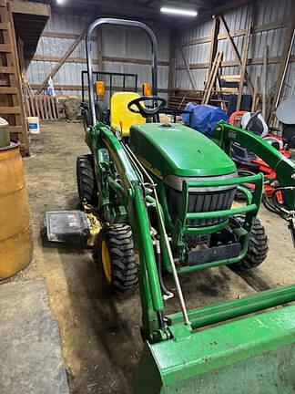 Image of John Deere 2305 equipment image 2