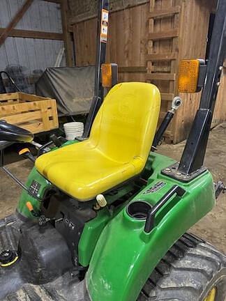 Image of John Deere 2305 equipment image 4