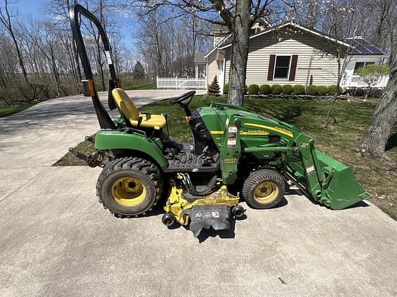 Image of John Deere 2305 Primary image