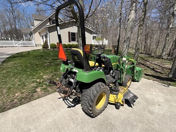 Image of John Deere 2305 equipment image 3