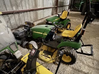 Image of John Deere 2305 Primary image