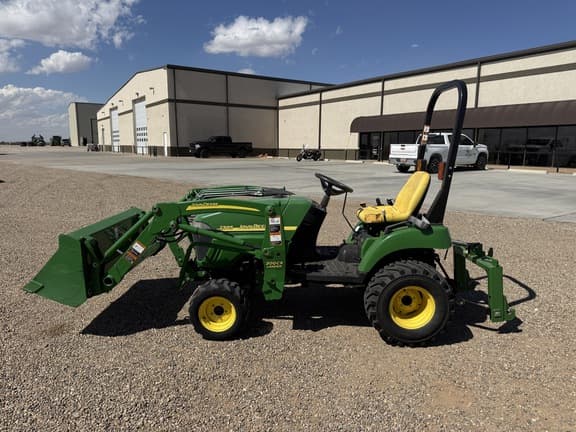 Image of John Deere 2305 equipment image 1